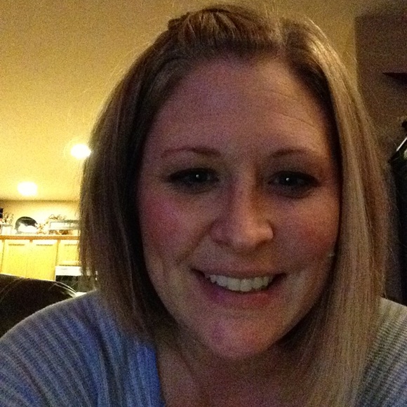 Meet your Posher, Jennie - Picture 1 of 1